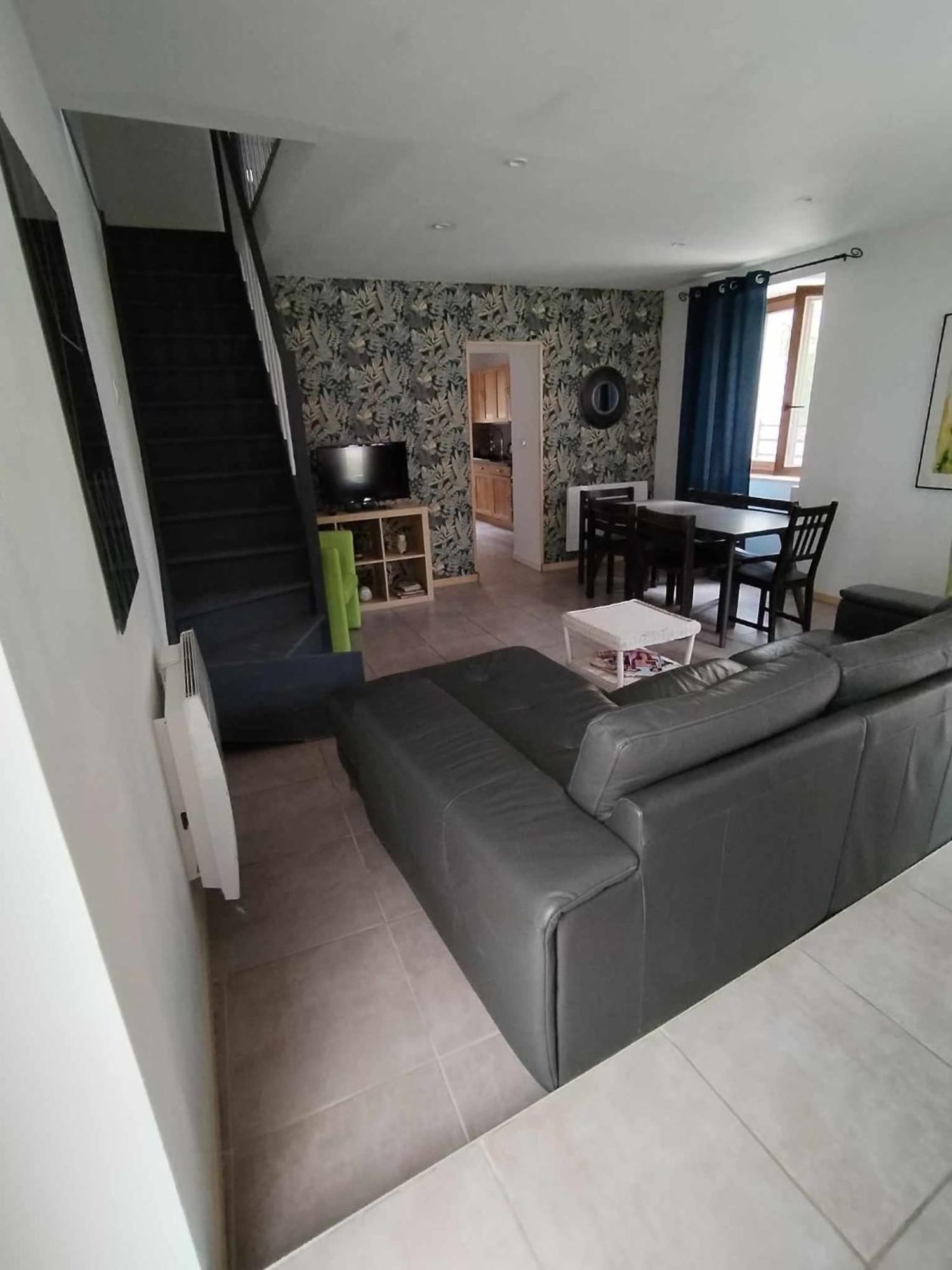 Gite Rue Pasteur Is-sur-Tille Exterior photo